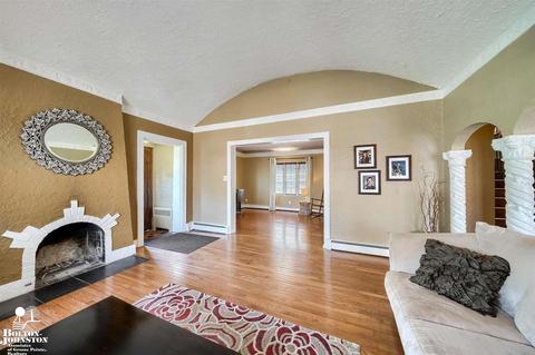627 Washington Rd, Grosse Pointe, MI 48230 photo 9