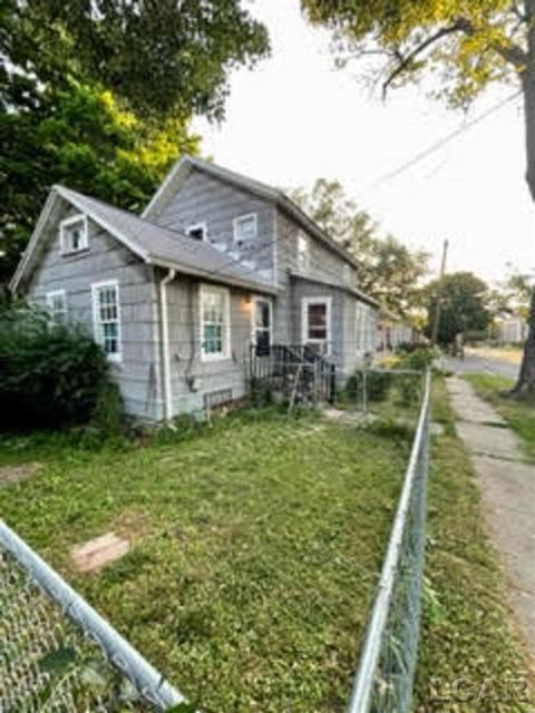 314 Elm St, Adrian, MI 49221 photo 3