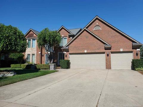 46869 W Ridge Dr, Macomb, MI 48044 photo 2