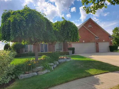 46869 W Ridge Dr, Macomb, MI 48044 photo 3