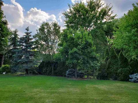46869 W Ridge Dr, Macomb, MI 48044 photo 9