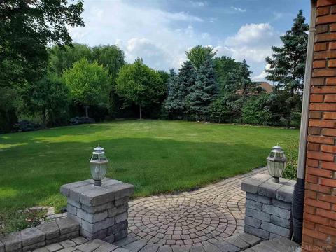 46869 W Ridge Dr, Macomb, MI 48044 photo 8