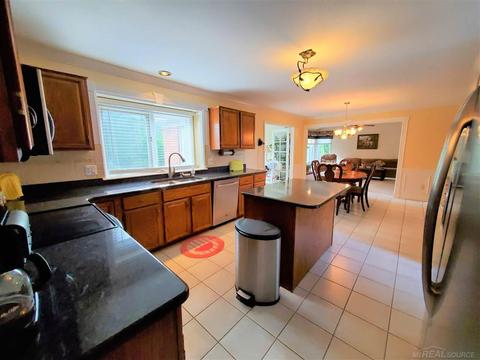 46869 W Ridge Dr, Macomb, MI 48044 photo 20
