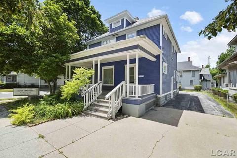 403 N Broad St, Adrian, MI 49221 photo 2