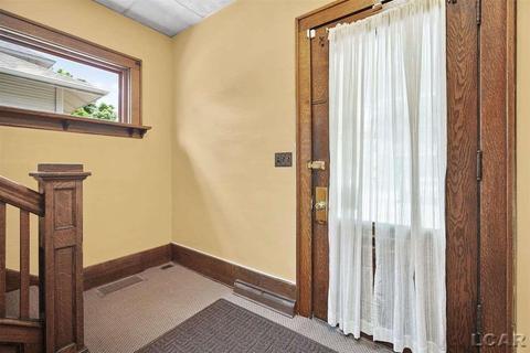 403 N Broad St, Adrian, MI 49221 photo 6