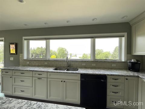 14 Jentoft Rd, L'anse, MI 49946 photo 3