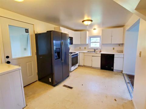 9195 E Arnold Lake Rd, Harrison, MI 48625 photo 4
