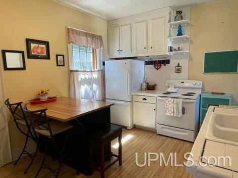 314 S 3rd, Escanaba, MI 49829 photo 15