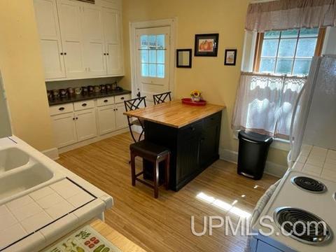 314 S 3rd, Escanaba, MI 49829 photo 16