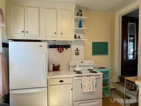 314 S 3rd, Escanaba, MI 49829 photo 17