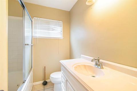 802 Macdonald Ave, Flint, MI 48507 photo 8