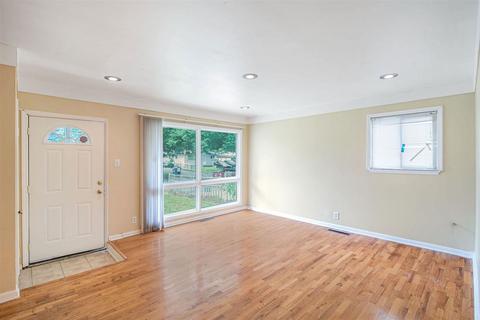 802 Macdonald Ave, Flint, MI 48507 photo 2