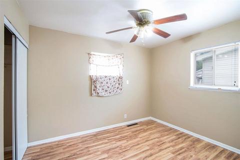 802 Macdonald Ave, Flint, MI 48507 photo 5