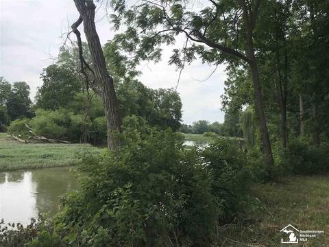 4320 S Custer, Monroe, MI 48161 photo 11