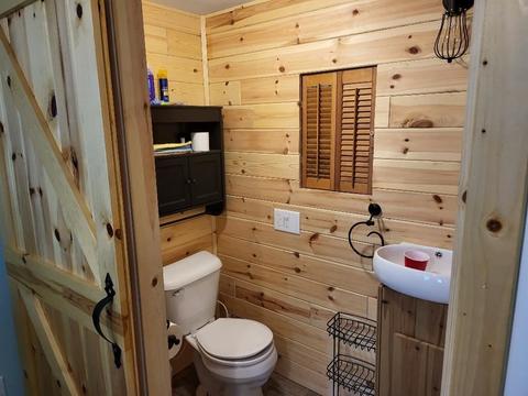 454 Adeline, Gladwin, MI 48624 photo 4