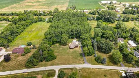 8900 Dixon, Monroe, MI 48162 photo 3