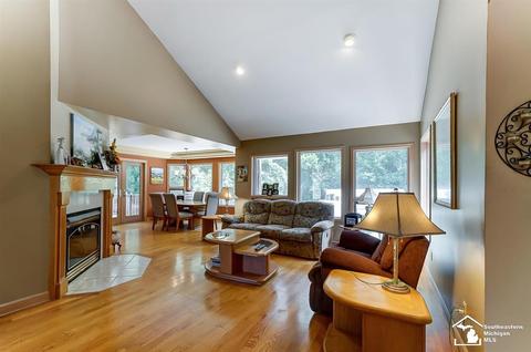 8900 Dixon, Monroe, MI 48162 photo 9