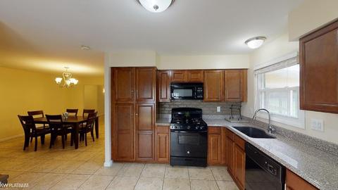 2753 Windsor, Troy, MI 48085 photo 13