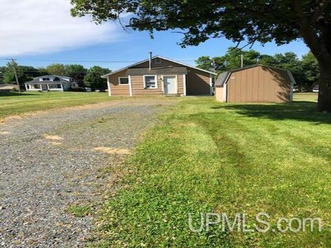 628 E Broad St, L'anse, MI 49946 photo 5