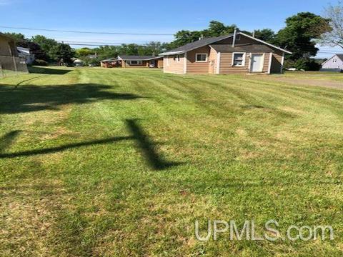 628 E Broad St, L'anse, MI 49946 photo 7