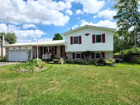 7134 E Bristol Rd, Davison, MI 48423 photo 2