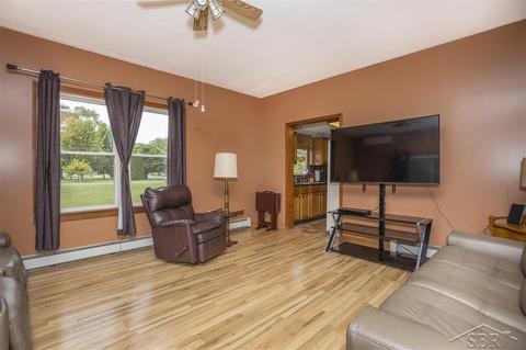 399 E Perkins St, Merrill, MI 48637 photo 9