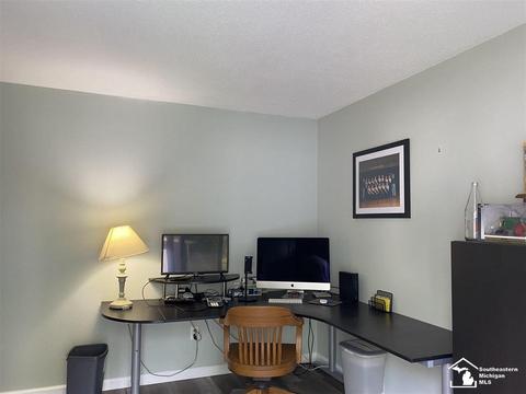 654 King St, Temperance, MI 48182 photo 5