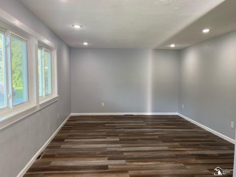 654 King St, Temperance, MI 48182 photo 9