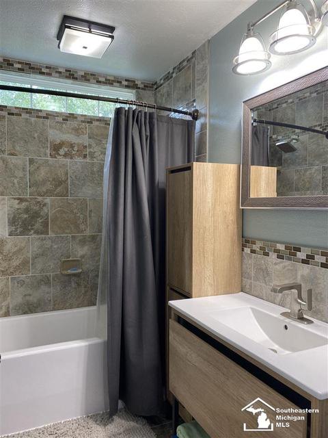 654 King St, Temperance, MI 48182 photo 14