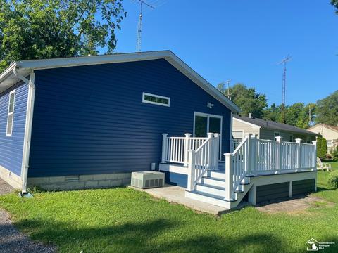 654 King St, Temperance, MI 48182 photo 3
