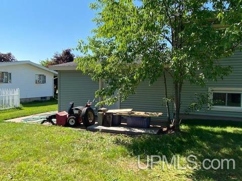 1770 S Rose St, Ishpeming, MI 49849 photo 10
