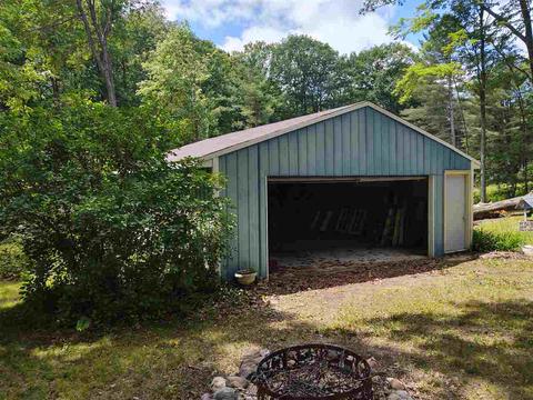 872 Pine, Harrison, MI 48625 photo 2