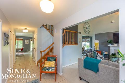 619 Turnberry, Saint Clair, MI 48079 photo 19