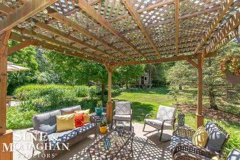 619 Turnberry, Saint Clair, MI 48079 photo 3