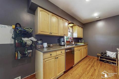 167 Donnalee Dr, Monroe, MI 48162 photo 10