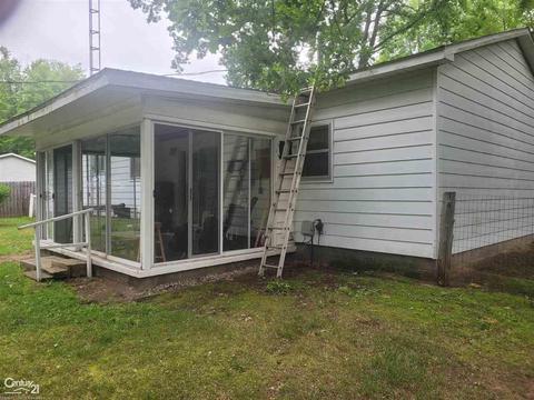 4383 Townline Lake Rd, Harrison, MI 48625 photo 3