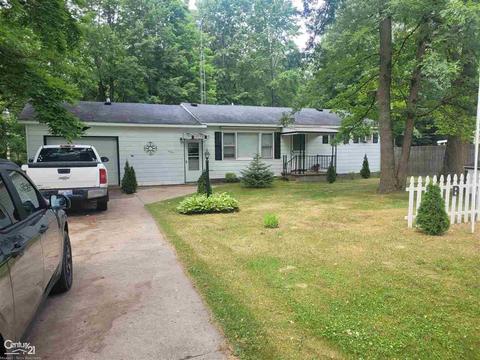 4383 Townline Lake Rd, Harrison, MI 48625 photo 2