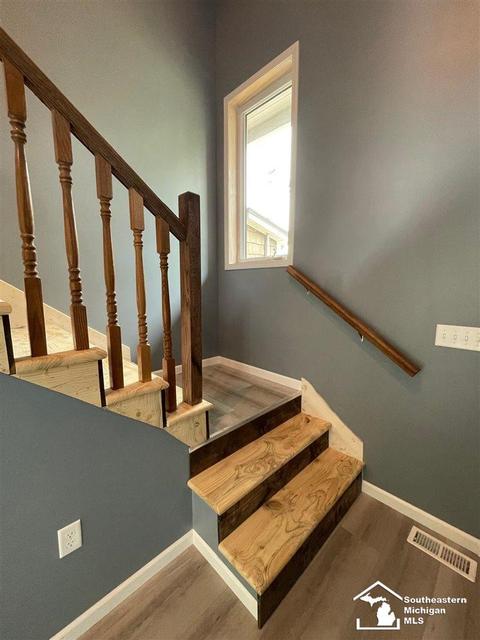115 E Grv, Parma, MI 49269 photo 25