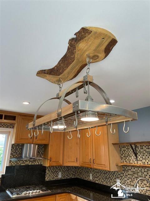 115 E Grv, Parma, MI 49269 photo 6