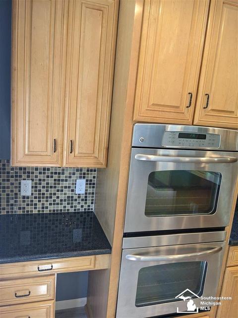 115 E Grv, Parma, MI 49269 photo 10