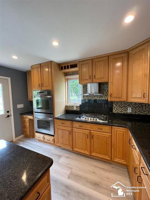 115 E Grv, Parma, MI 49269 photo 12
