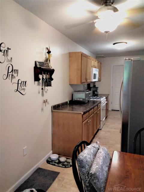 3013 Lakeview, Monroe, MI 48162 photo 4