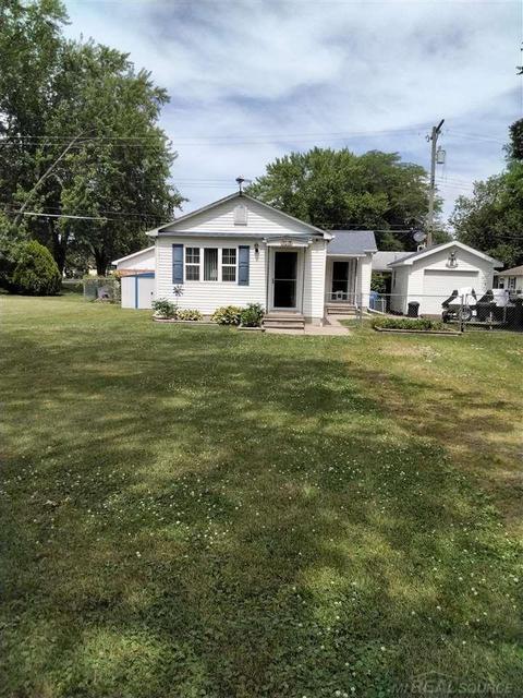 3013 Lakeview, Monroe, MI 48162 photo 1