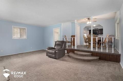 8039 E Coldwater Rd, Davison, MI 48423 photo 13