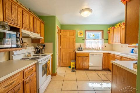 1165 E Verne, Burt, MI 48417 photo 11