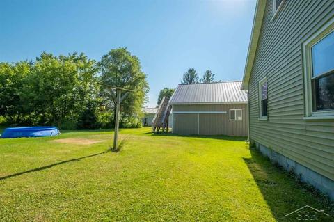 1165 E Verne, Burt, MI 48417 photo 28