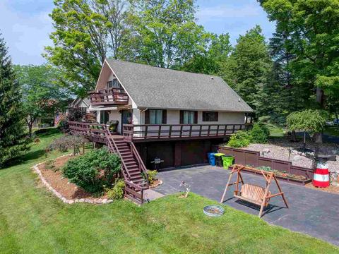5116 Islanders Way, Gladwin, MI 48624 photo 8