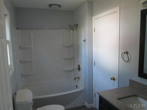 1801 E Carleton, Adrian, MI 49221 photo 6