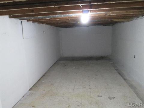 1801 E Carleton, Adrian, MI 49221 photo 16