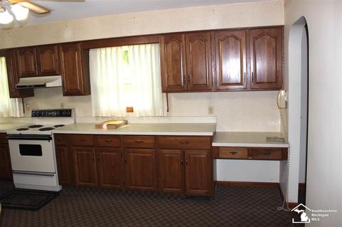 165 Ruff Dr, Monroe, MI 48162 photo 18